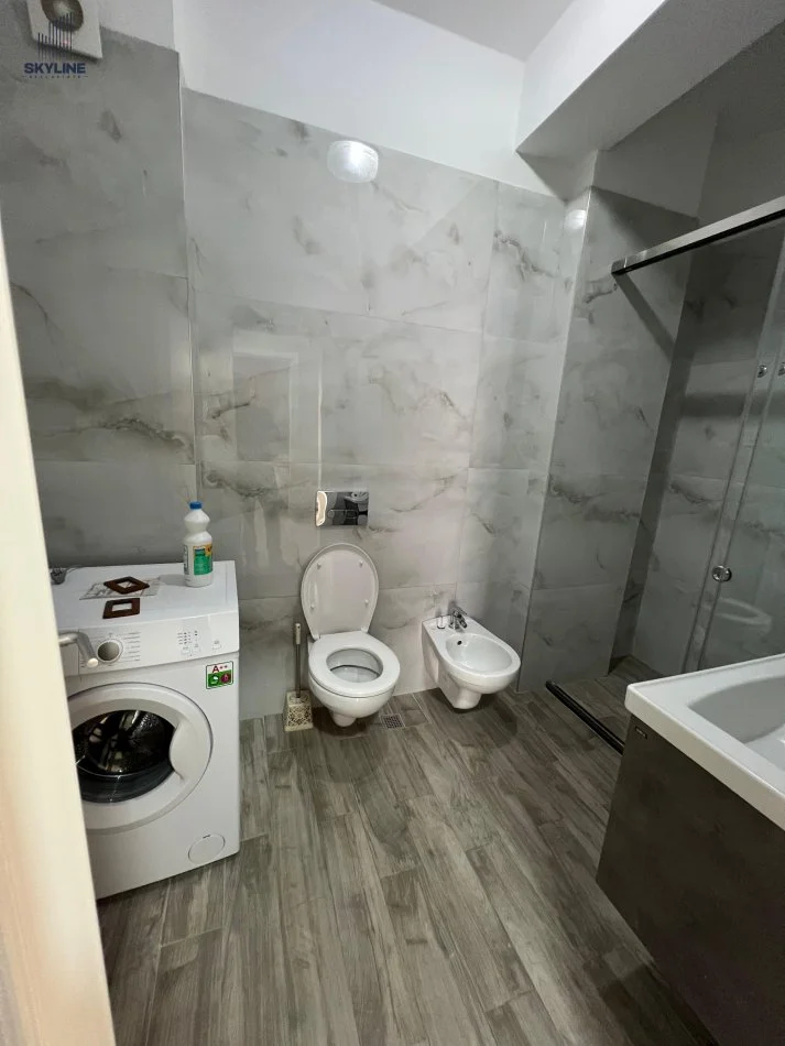 Tirane, jepet me qera apartament 2+1+Ballkon Kati 6, 118 m² 500 € (Astir)
