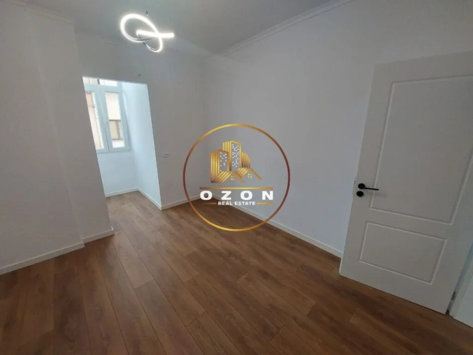 Apartment 2+1+2 për Shitje tek Medreseja!