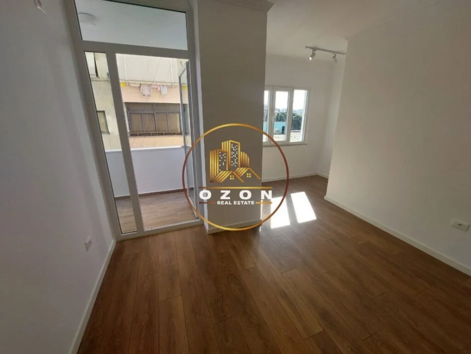 Apartment 2+1+2 për Shitje tek Medreseja!