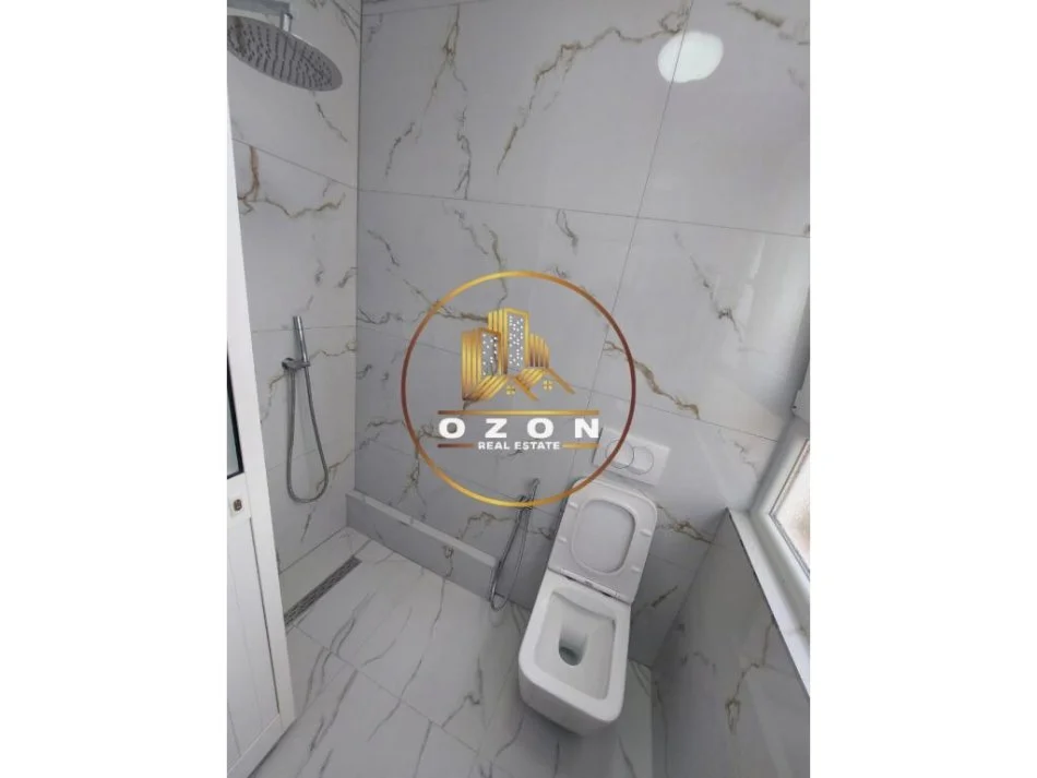 Apartment 2+1+2 për Shitje tek Medreseja!