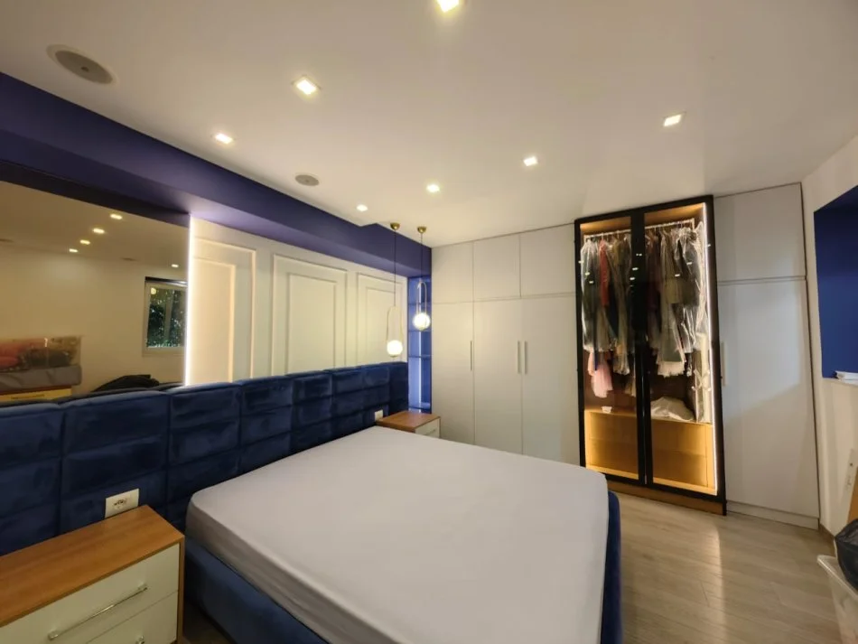 Tirane, Kati pare i nje vile per qira  121 m² 500 € (Rruga Elbasanit)