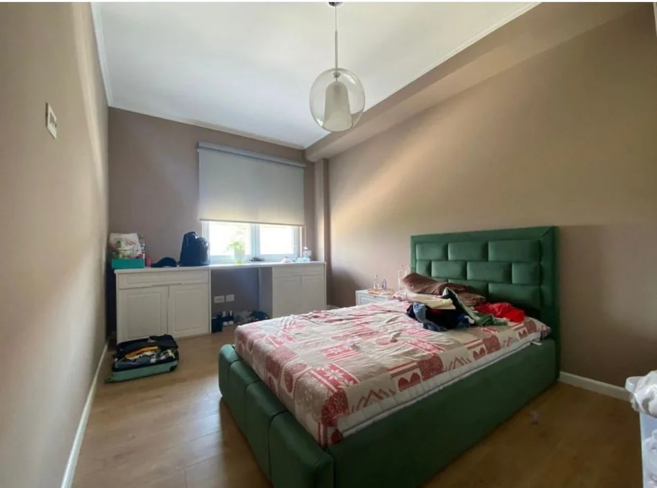 Tirane, jepet me qera Vile 3 Katshe , 462 m² 3.000 € (secret garden)