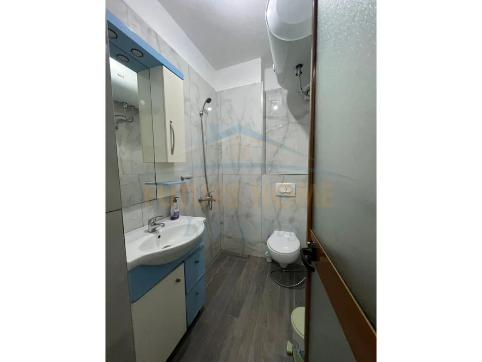 Tirane, jepet me qera garsonier 1+1 Kati 3, 45 m² 500 € 