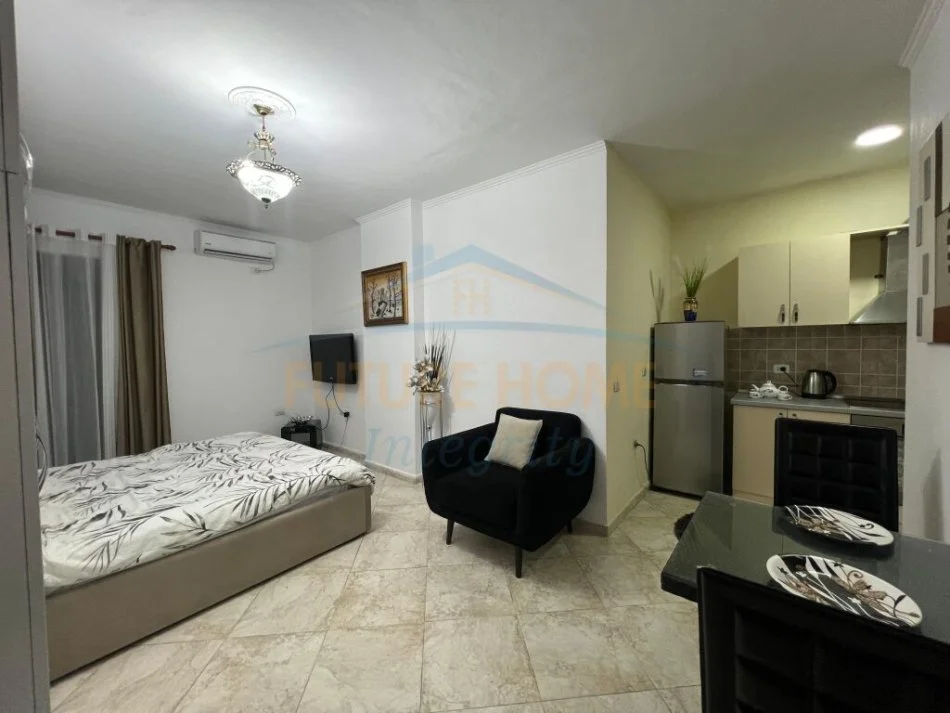 Tirane, jepet me qera garsonier 1+1 Kati 3, 45 m² 500 € 