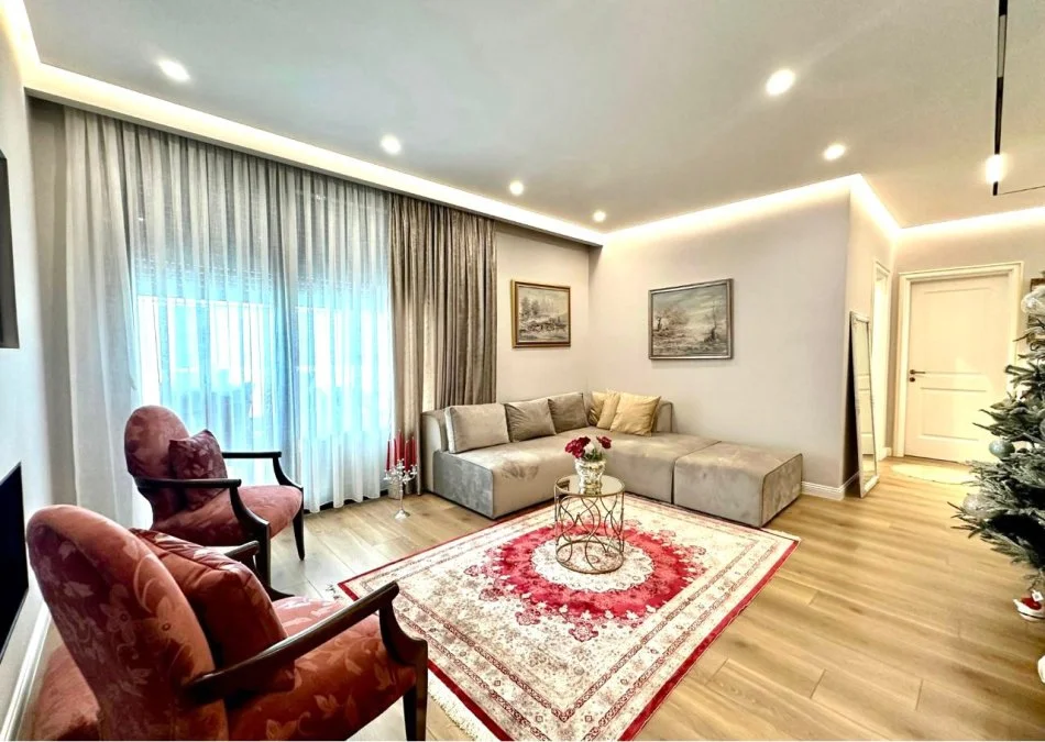 Me Qera: 3+1 +2wc & Verandë e Madhe 📍Sofia Residence - TEG (Perballe) ++2 P.Parkimi | Modern Design ( 2.500 €/muaj )