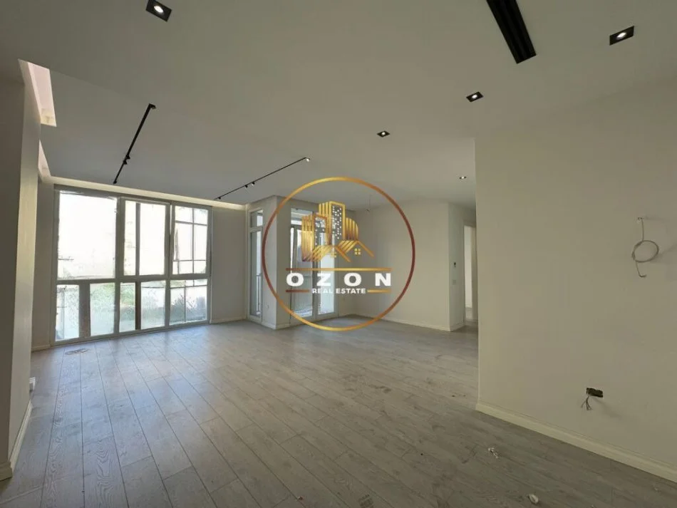 Apartament 2+1+2 për Qira tek Nisharaku pranë Square 21!