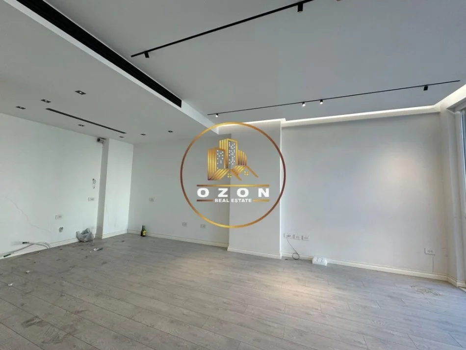 Apartament 2+1+2 për Qira tek Nisharaku pranë Square 21!