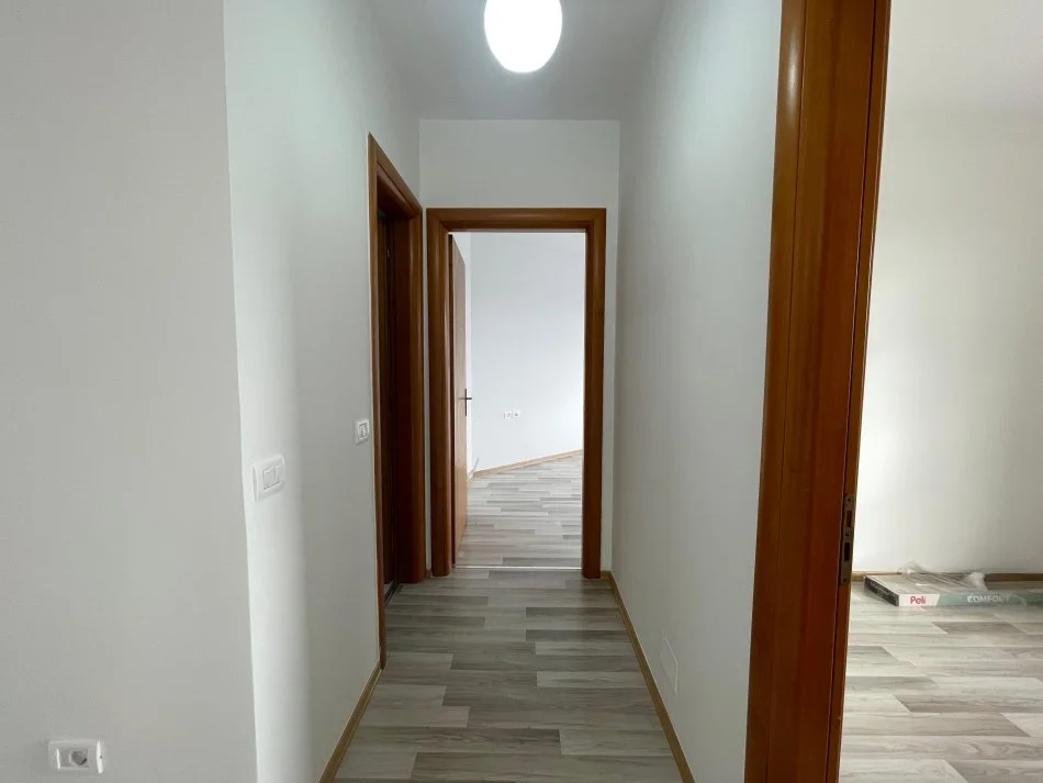 Tirane, shes apartament 2+1 Kati 7, 110 m² 137.500 € (Rruga Besim Alla)