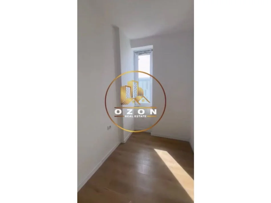 Apartment 3+1+2 me Post Parkimi për Qira tek Fusha e Aviacionit!