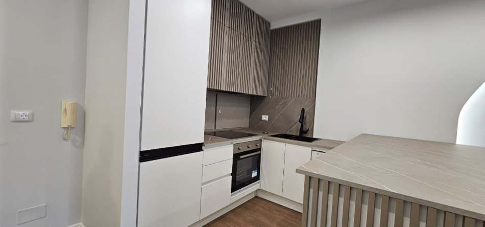 Tirane, shitet apartament 2+1 Kati 7, 100 m² 275.000 € (Sami Frasheri)