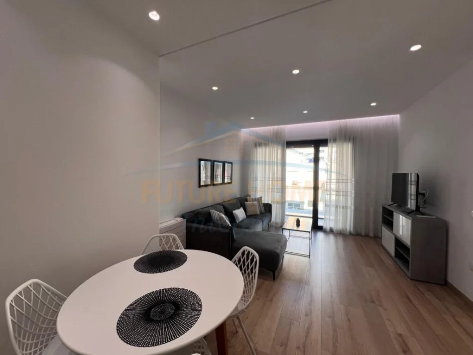 Tirane, jepet me qera apartament 1+1 Kati 2, 70 m² 1.100 € (RRUGA E ELBASANIT TIRANE)