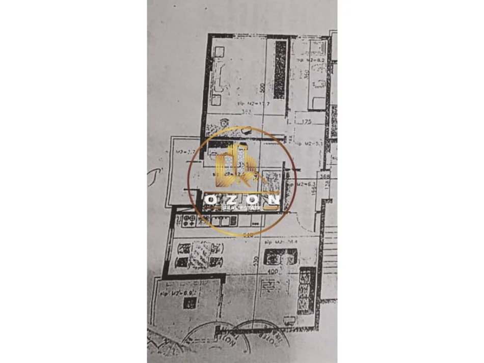 Apartament 2+1+2 për Shitje tek Medreseja!