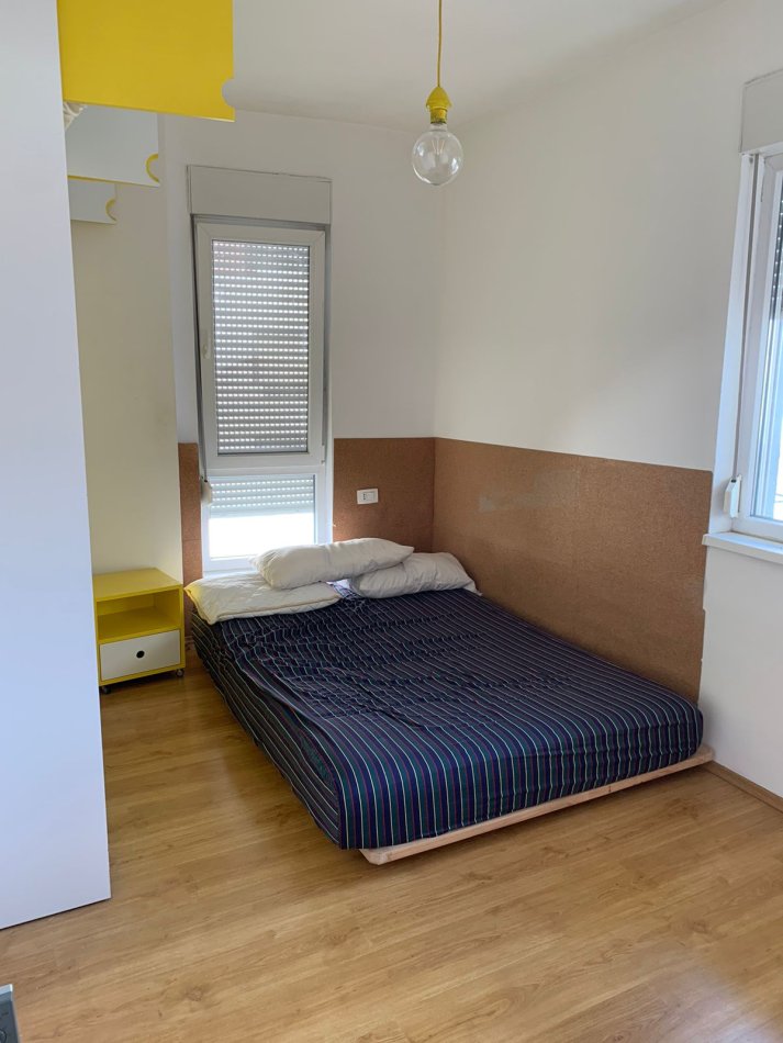 Tirane, ndarje qeraje apartament 2+1+Ballkon Kati 5, 84 m² 25.000 € (21. Rruga Frosina Plaku)