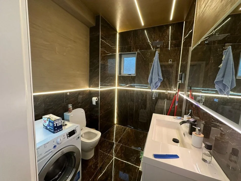 Sarande, shitet apartament 2+1 Kati 4, 100 m² 155.000 € 