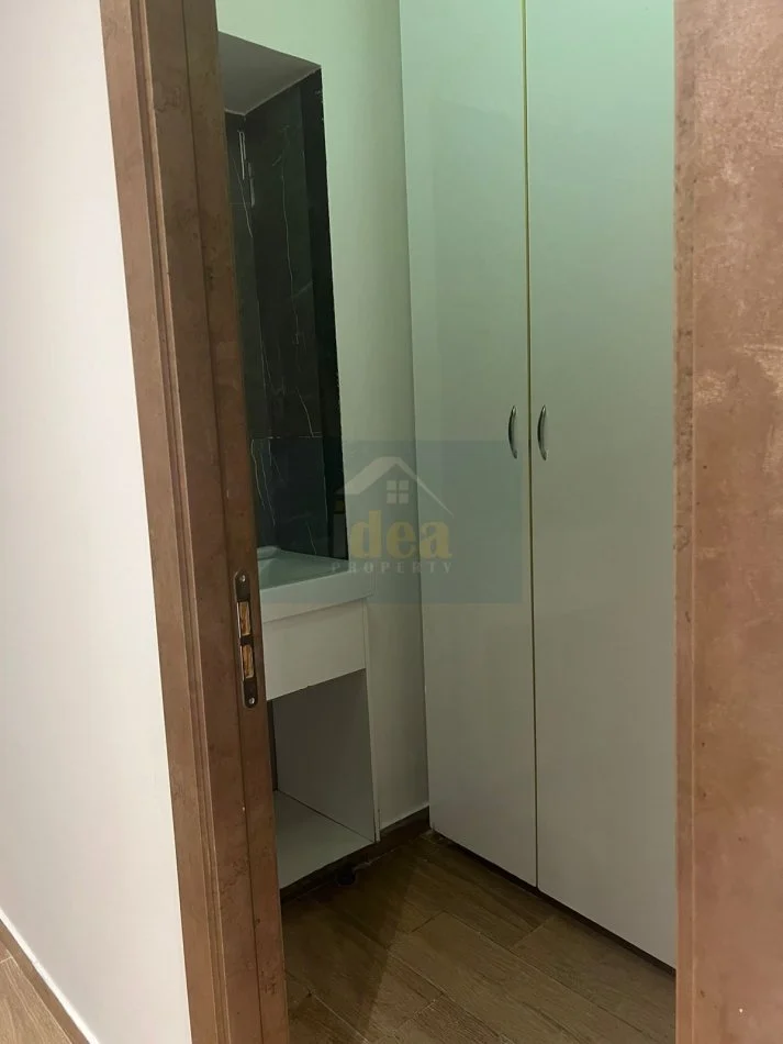 Tirane, jepet me qera ambjent biznesi Kati 0, 100 m² 1.500 € (Margarita Tutulani)