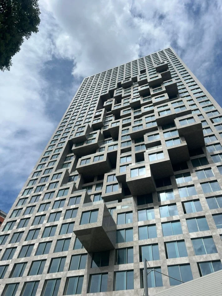 Tirane, shitet apartament 2+1 , 157 m², Downtown One