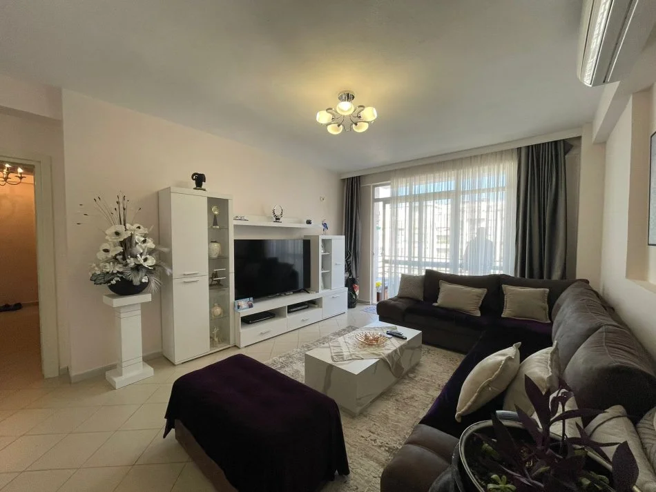 Tirane, shitet apartament 2+1+Ballkon Kati 5, 109 m² 141.000 € (Astir)