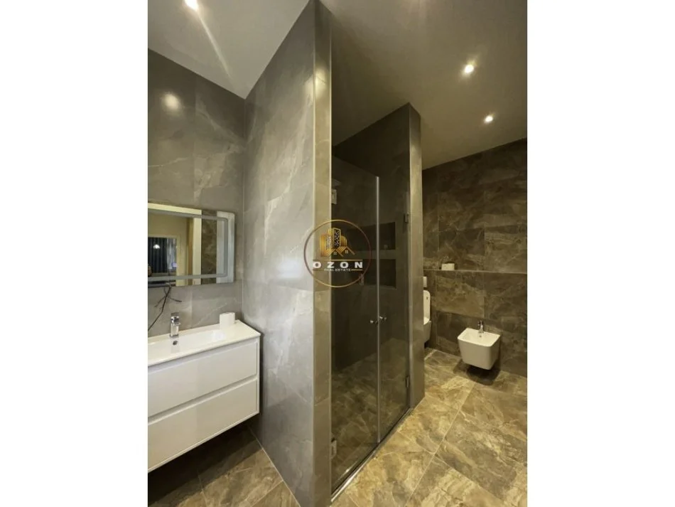 JEPET ME QERA SUPER APARTAMENT 2+1+2+1POST PARKIMI PRANE TEG !