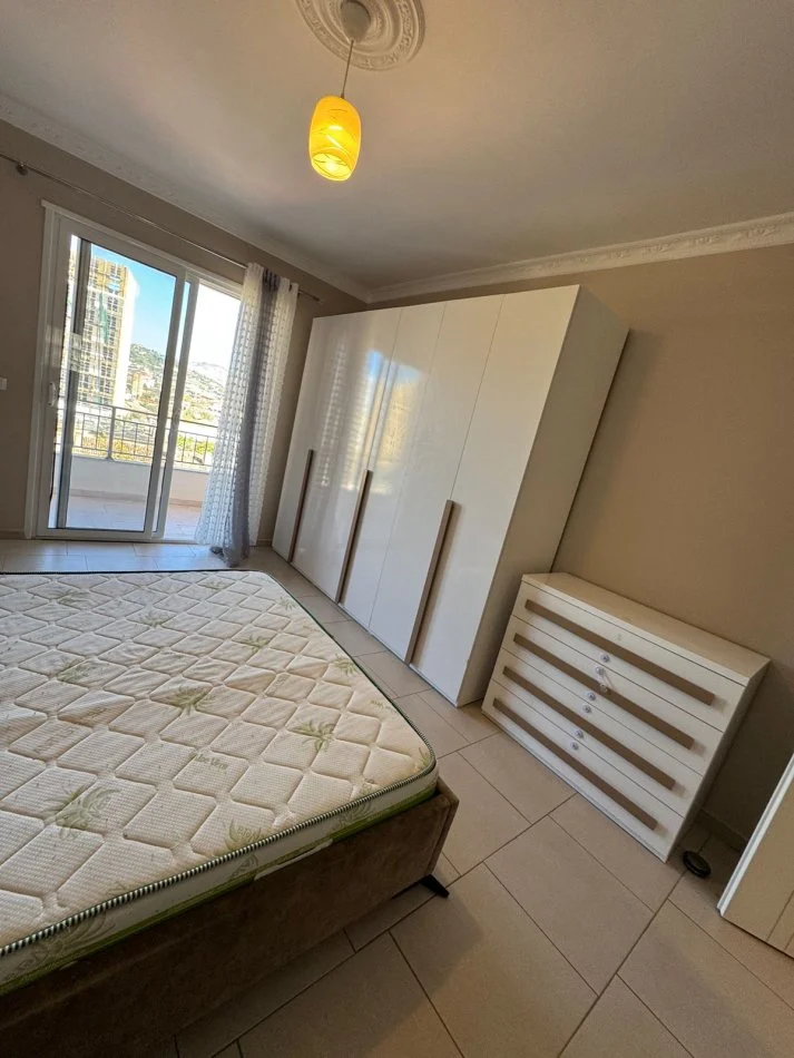 Shqiperi, jepet me qera apartament 2+1 Kati 5, 65 m² 400 € (te Bolv Oil, CENTRALE) RV45711