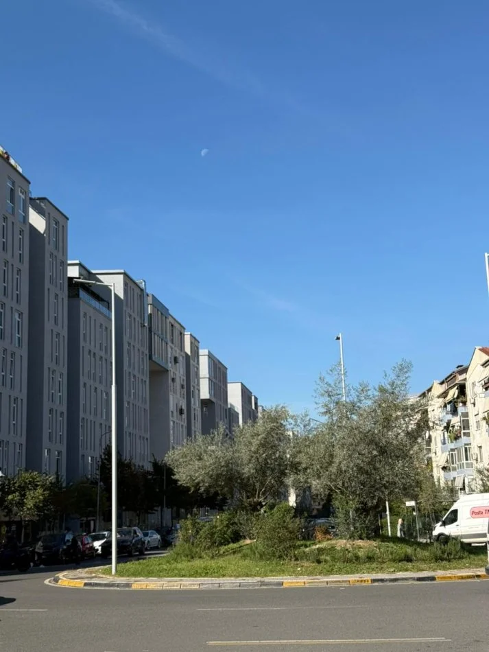 Tirane, shitet apartament 1+1 , 64 m² 165.000 € (KOMUNA E PARISIT)