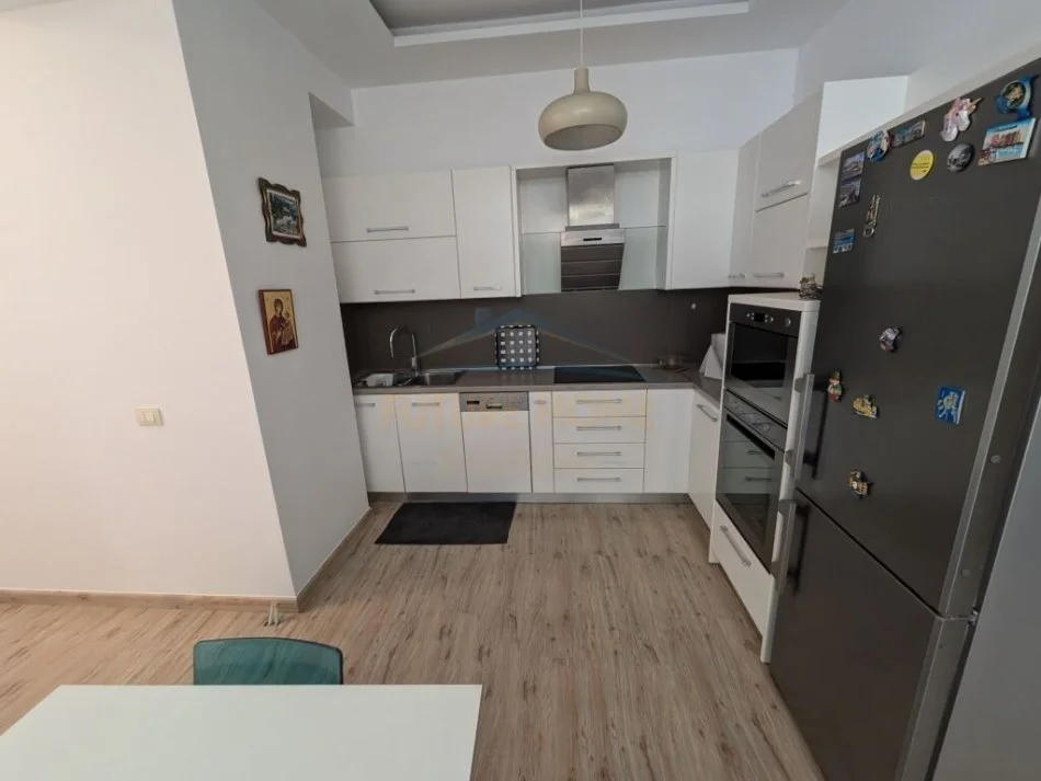 Tirane, shitet apartament 2+1 Kati 4, 114 m² 259.000 € (KOMUNA E PARISIT TIRANE)