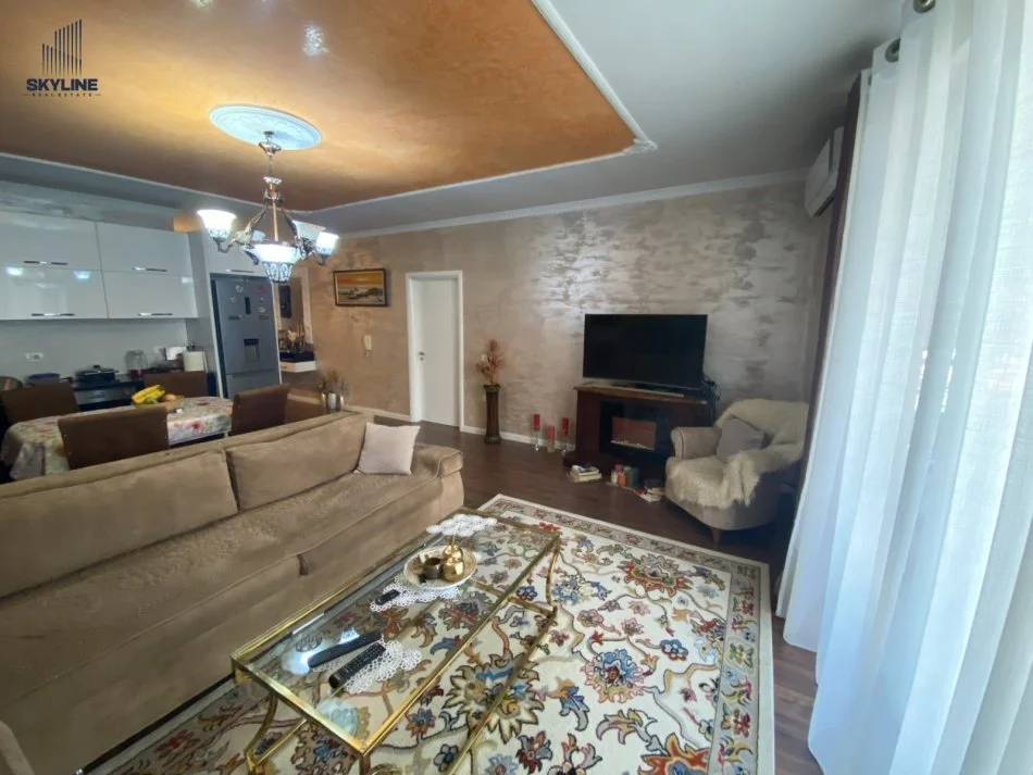 Tirane, shitet apartament 2+1 Kati 3, 110 m² 140.000 € (Fresk)