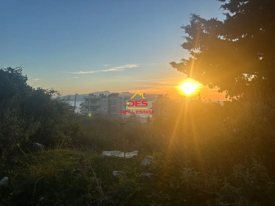 Sarande, shitet truall , 342 m² 60.000 € 