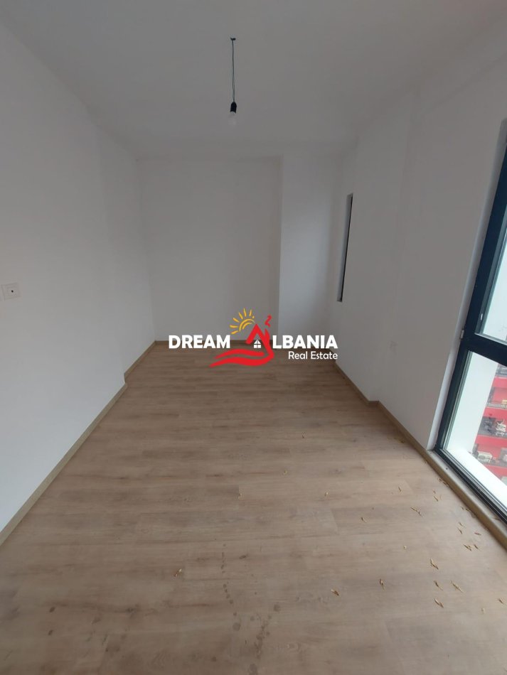 Tirane, jepet me qera apartament 2+1 , 92 m² 800 € 