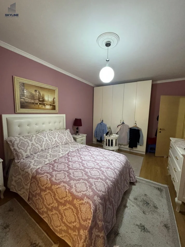 Tirane, shitet apartament 3+1+Ballkon Kati 7, 141 m² 180.000 € (Astir)