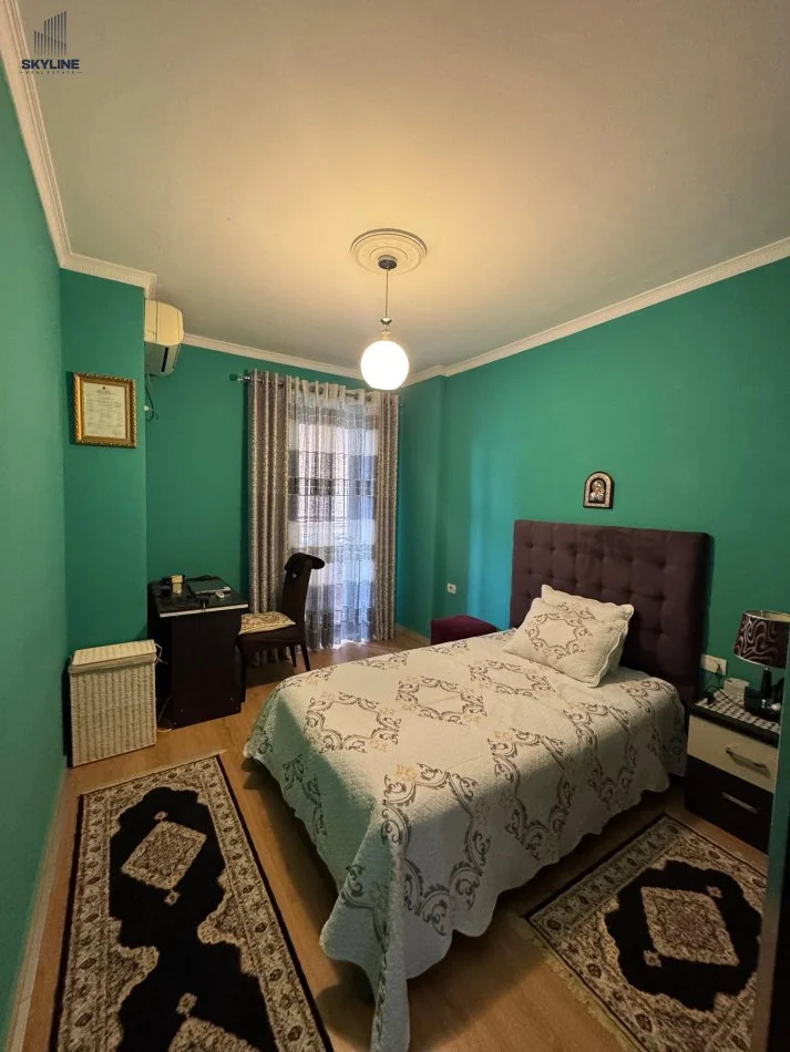 Tirane, shitet apartament 3+1+Ballkon Kati 7, 141 m² 180.000 € (Astir)