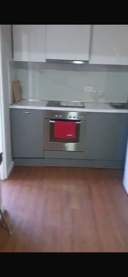 Tirane, jepet me qera apartament 1+1 Kati 3, 52 m² 400 € 