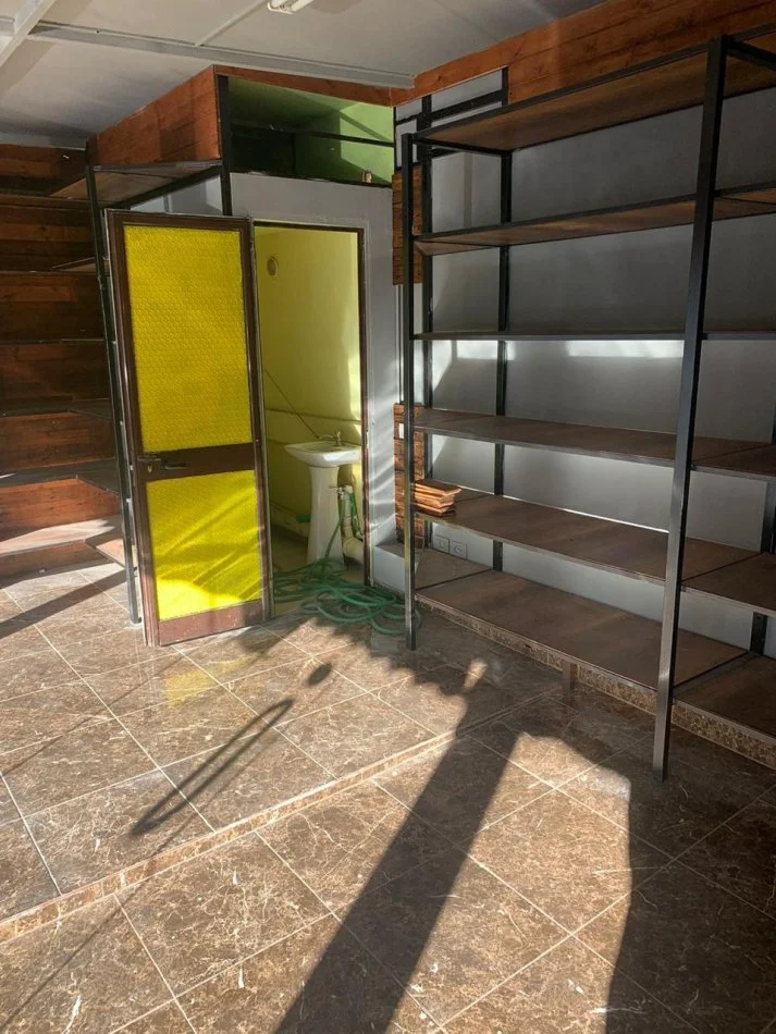 Tirane, jepet me qera ambjent biznesi Kati 0, 200 m² 750 € (Rruga Ndre Mjeda)