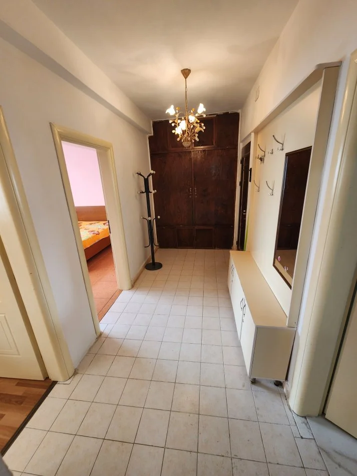 Durres, shitet apartament 1+1 Kati 4, 56 m² 69.000 € (Prane Policise Durres)