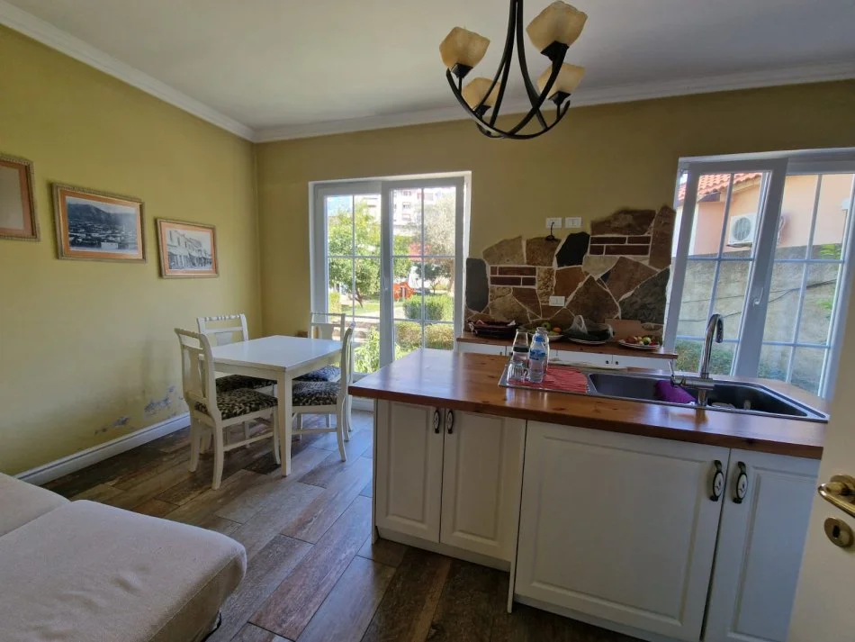 Tirane, shes Vile 3+1 Kati 0, 400 m² 360.000 € (Rr. "Asim Vokshi", Tirane)