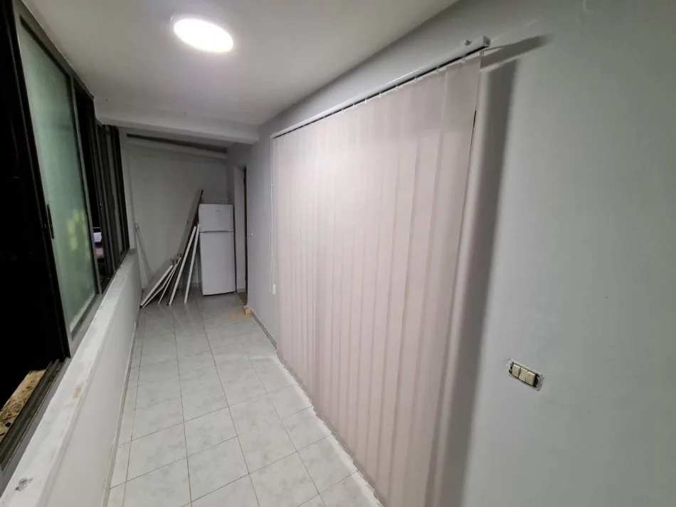 Tirane, jepet me qera zyre Kati 1, 120 m² 700 € (Bllok)