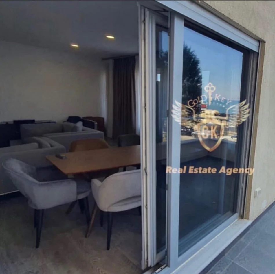 Durres, jap me qera apartament 2+1+Ballkon Kati 2, 103 m² 501 € 