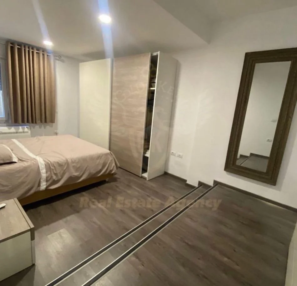 Durres, jap me qera apartament 2+1+Ballkon Kati 2, 103 m² 501 € 
