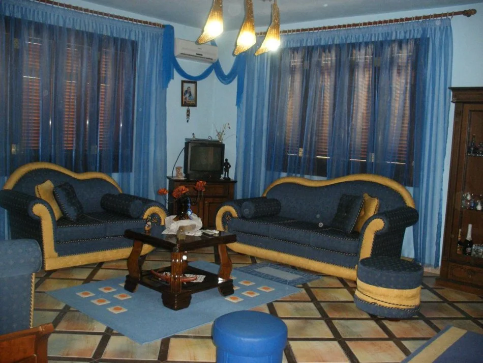 Durres, shitet Vile 3 Katshe , 140 m² 750.000 € (Ish rajoni)