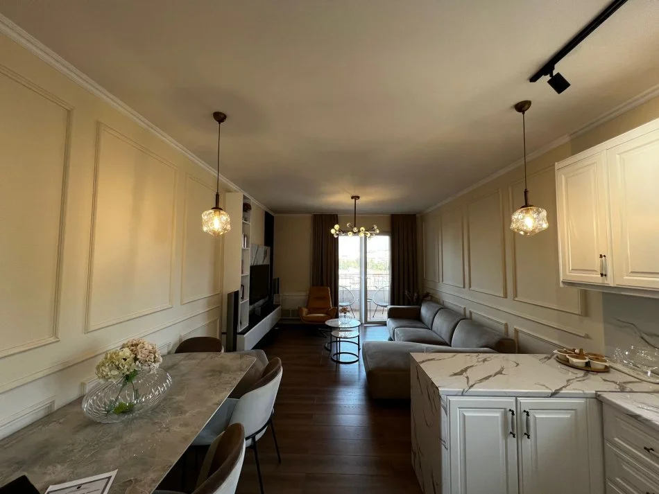 Tirane, jepet me qera apartament 2+1+Aneks+Ballkon Kati 6, 114 m² 1.200 € (KOMUNA E PARISIT)