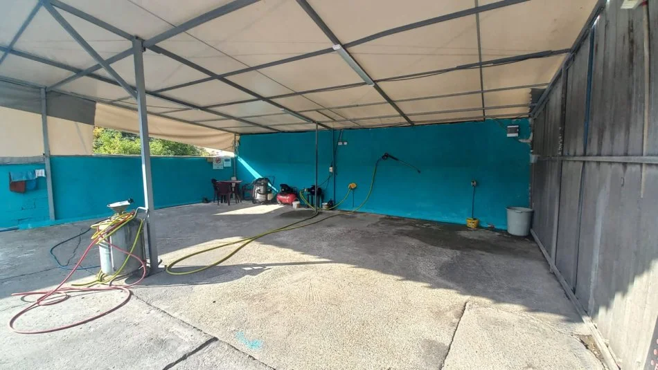 Tirane, jepet me qera ambjent biznesi Kati 0, 65 m² 700 € (kombinat)