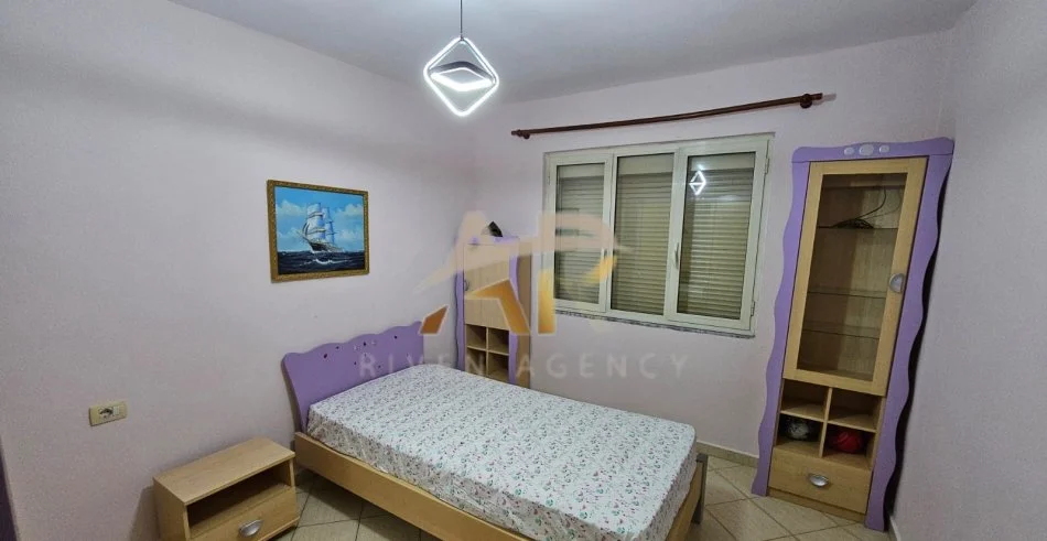 Tirane, jepet me qera shtepi 2+1 Kati 4, 67 m² 550 € (Rruga Ferit Xhajko)
