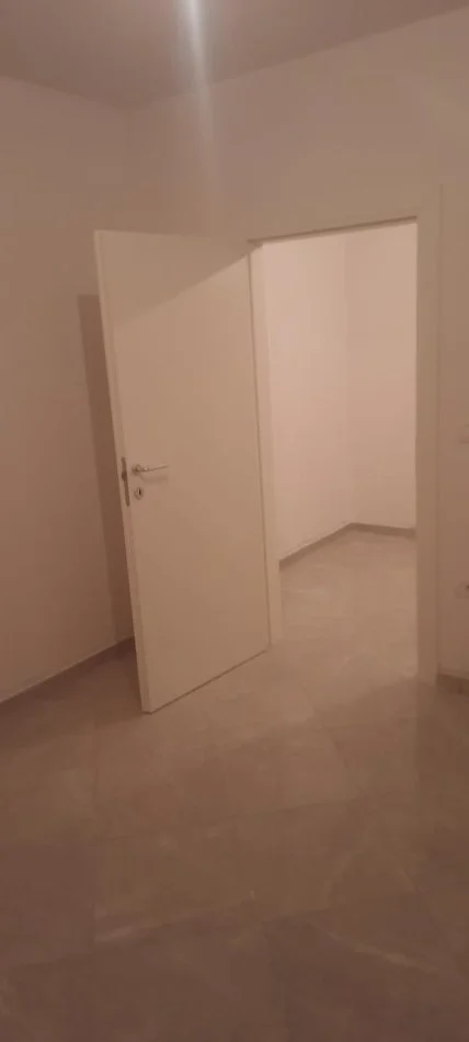 Durres, shitet apartament 1+1 Kati 3, 63 m² 65.000 € (Shkolla Qemal Mici)