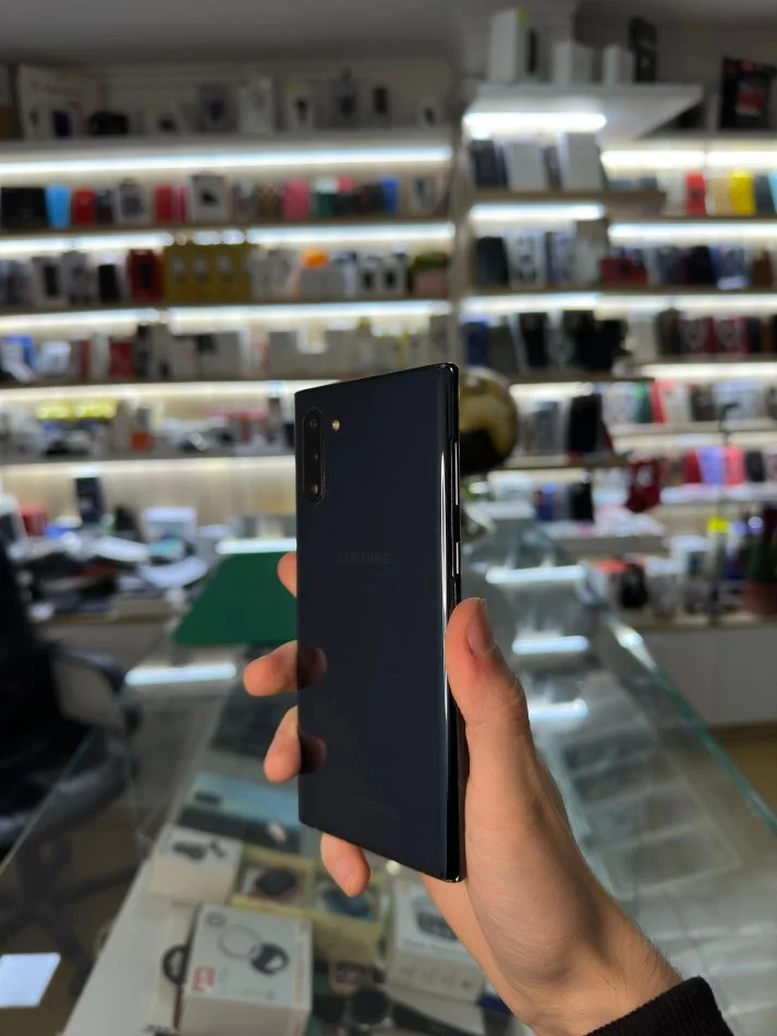 Tirane, shes Celular-Smartphone SAMSUNG NOTE 10