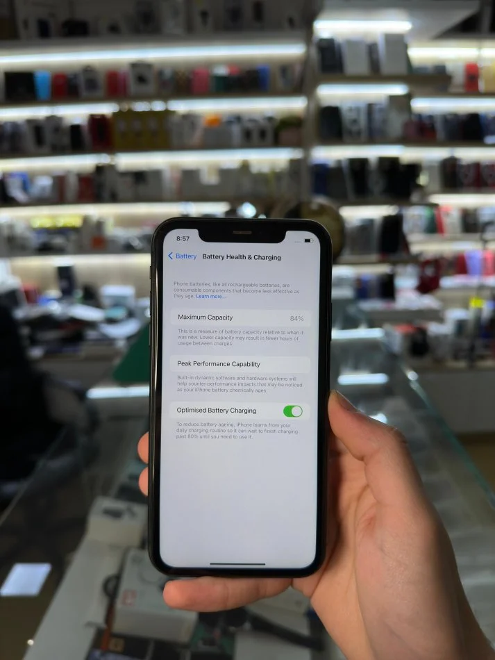 Tirane, shes Celular-Smartphone IPHONE 11