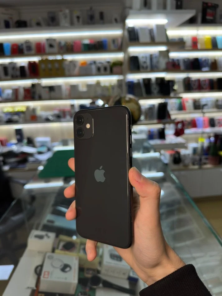 Tirane, shes Celular-Smartphone IPHONE 11