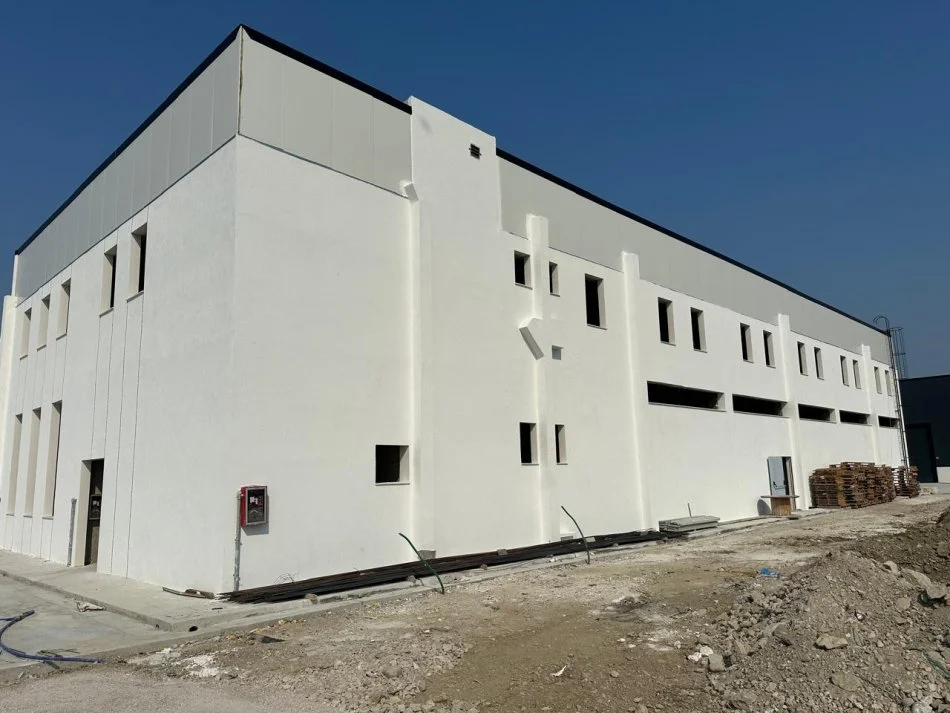 Tirane, jepet me qera magazine , 1.000 m² 5.000 € (Kapanon per qira)