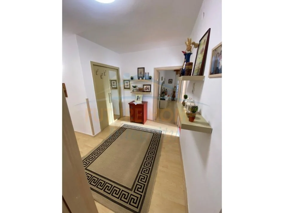 Tirane, shitet apartament 2+1 Kati 4, 80 m² 125.000 € (BRRYLI TIRANE)