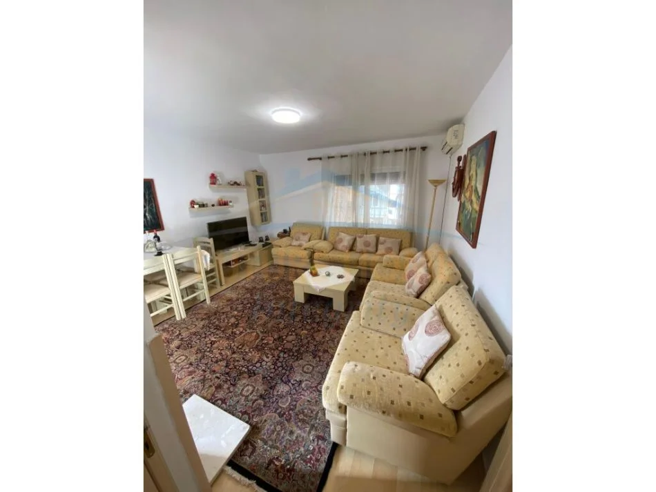 Tirane, shitet apartament 2+1 Kati 4, 80 m² 125.000 € (BRRYLI TIRANE)
