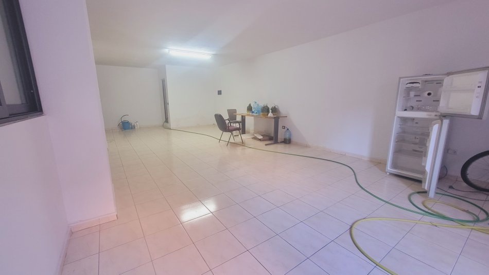 Durres, jepet me qera ambjent biznesi Kati 1, 133 m² 500 €