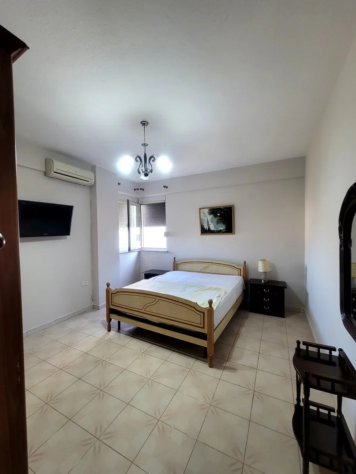 Tirane, jepet me qera apartament 2+1 Kati 6, 95 m² 600 € (Blv Zogu I)